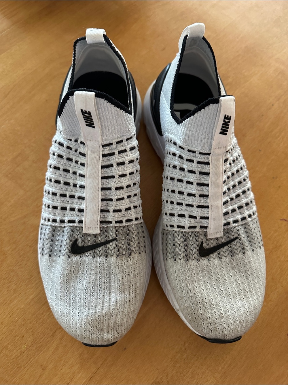 Nike React Men’s Slip-On Knit Phantom Flyknit Sneakers - White/Black